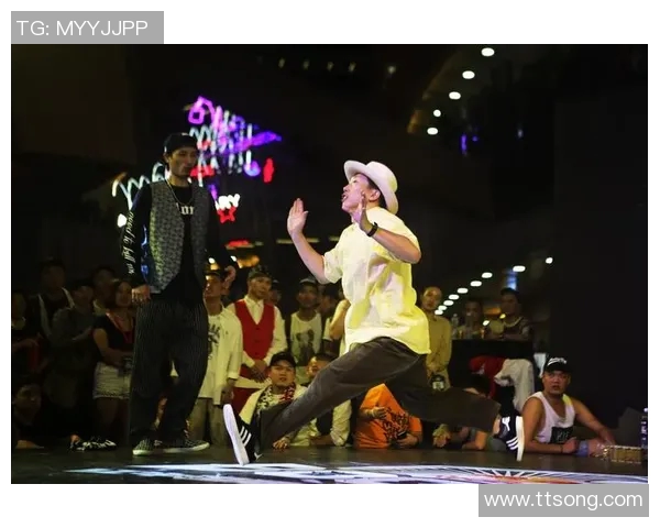 南京街舞队战术争议引发热议舞者们的不同声音与未来发展探讨